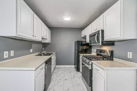 1601 N Innsbruck Dr NE #357, Fridley, MN 55432