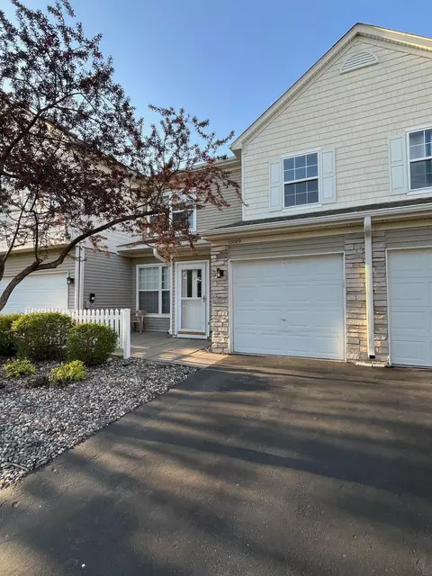 15089 Dunwood Trl #102, Apple Valley, MN 55124