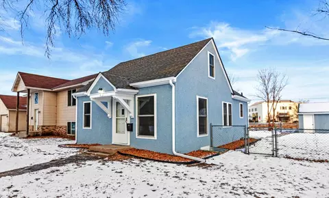 4112 Perry Ave N, Robbinsdale, MN 55422