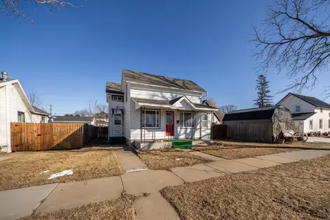 512 N Prairie St, Lake City, MN 55041