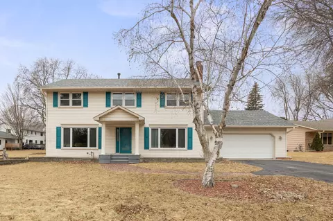 2615 Zircon Ln N, Plymouth, MN 55447