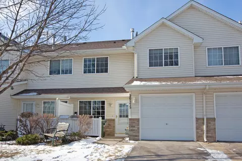20575 Abbey Ln #166, Farmington, MN 55024