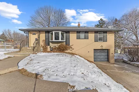 1720 Wentworth Ave, South Saint Paul, MN 55075