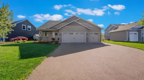 1816 Perennial Ln NE, Sauk Rapids, MN 56379