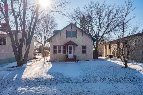 212 SW 4th St, Brainerd, MN 56401