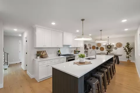14712 Glendale Rd, Minnetonka, MN 55345