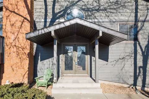 8068 Timber Lake Dr, Eden Prairie, MN 55347