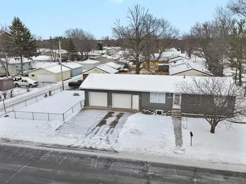 1206 11th St SE, Saint Cloud, MN 56304