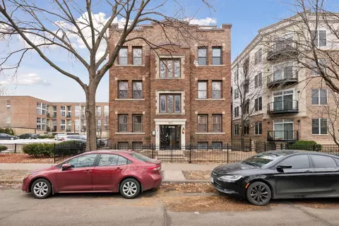 1812 Clinton Ave #300, Minneapolis, MN 55404