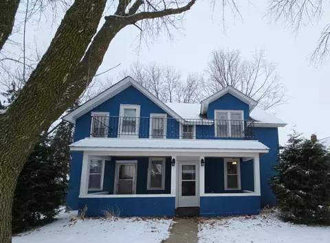 340 S Elm St, Waconia, MN 55387