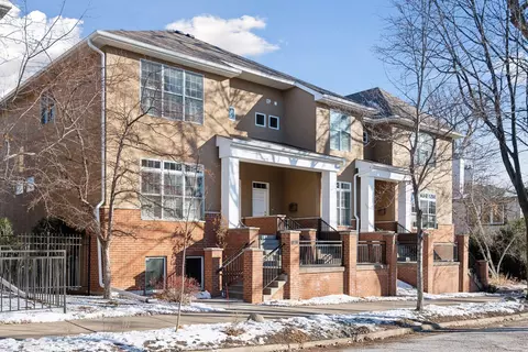 220 Ridgewood Ave, Minneapolis, MN 55403