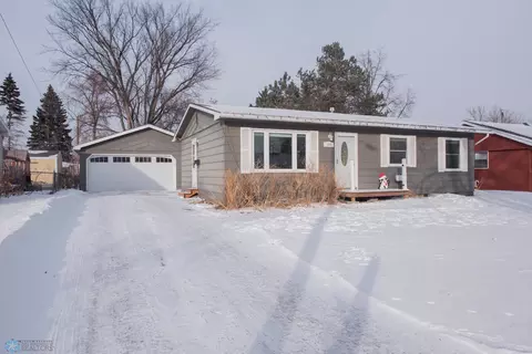 220 12th Ave W, West Fargo, ND 58078