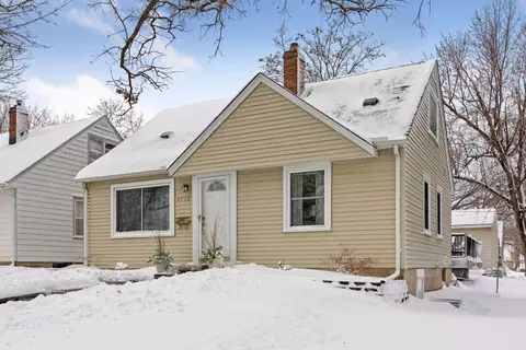 2732 Georgia Ave S, Saint Louis Park, MN 55426