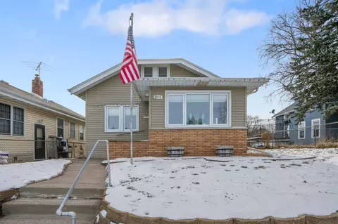 808 Hyacinth Ave E, Saint Paul, MN 55106