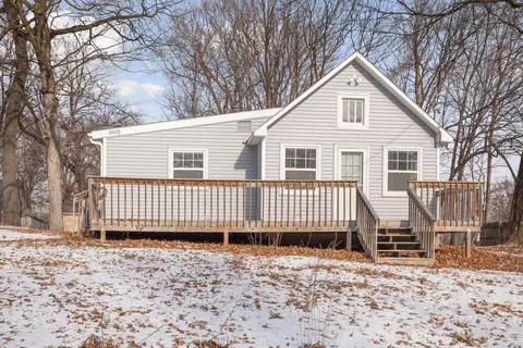 5910 Idlewood Rd, Mound, MN 55364