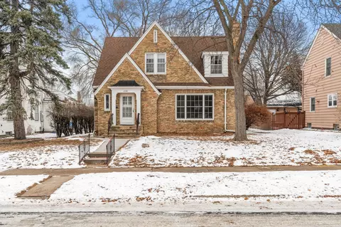 2141 Scheffer Ave, Saint Paul, MN 55116