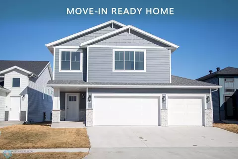 6888 Meadow View Dr S, Fargo, ND 58104