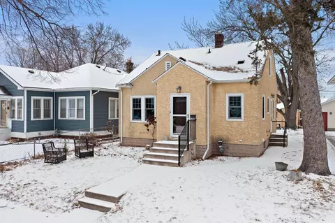 409 4th Ave S, South Saint Paul, MN 55075