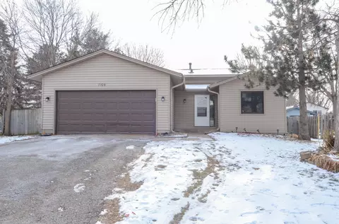 7109 79th Ave N, Brooklyn Park, MN 55445
