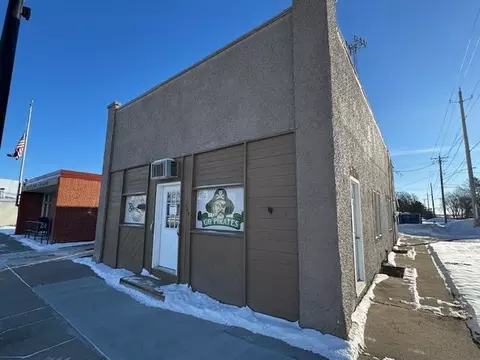 124 S Farwell St, Verndale, MN 56481