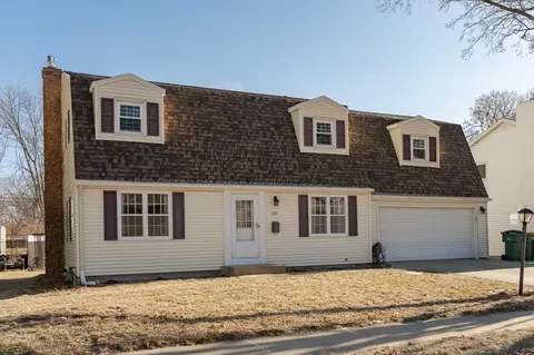3210 Knoll Ln NW, Rochester, MN 55901