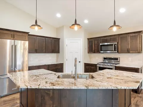 Kitchen - 15104 Wild Ave, Brainerd, MN 56401 photo 2 of 5