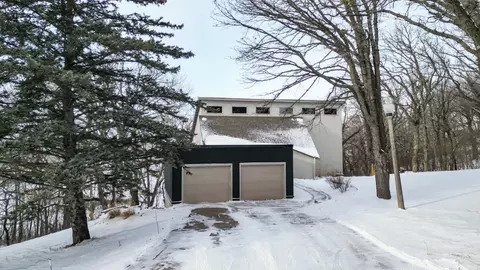 21995 River Oaks Dr, Fergus Falls, MN 56537