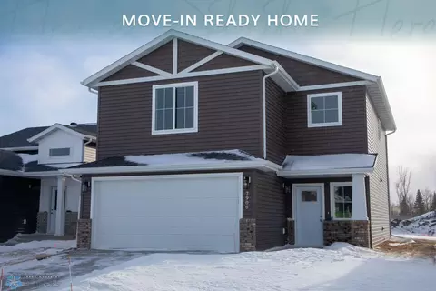7906 Buckthorn Ave, Horace, ND 58047