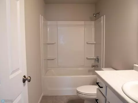 7906 Buckthorn Ave, Horace, ND 58047 photo 18