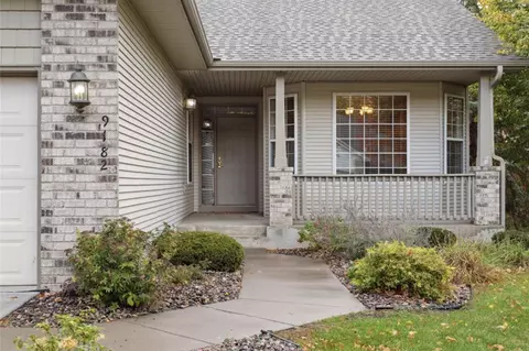 9182 Archer Ln N, Maple Grove, MN 55311