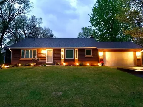 11985 Chisholm St NE, Blaine, MN 55449