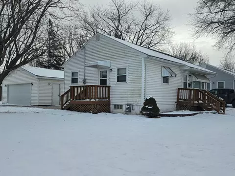 1517 Margaretha Ave, Albert Lea, MN 56007