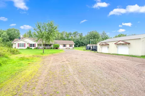 7272 Hawk Ridge Rd, Grasston, MN 55030