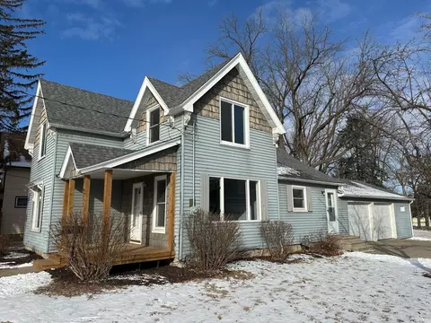 313 2nd St SW, Stewartville, MN 55976