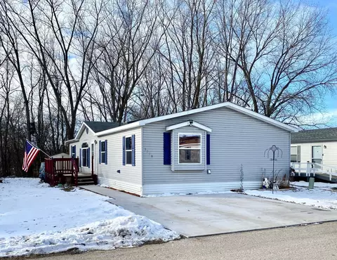 1339 Pine Tree Dr, Maplewood, MN 55119