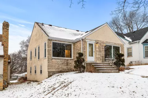 2811 18th Ave N, Minneapolis, MN 55411