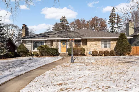 1677 Bohland Ave, Saint Paul, MN 55116