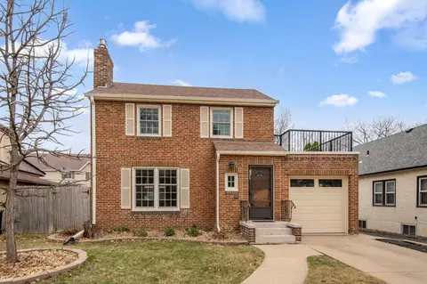 15 Belvidere St E, Saint Paul, MN 55107