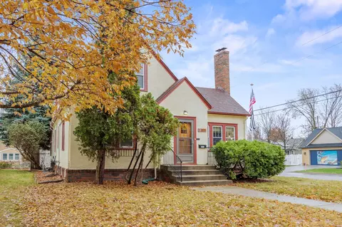 201 11th Ave N, Hopkins, MN 55343