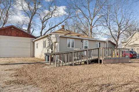 929 N Highway 86, Lakefield, MN 56150