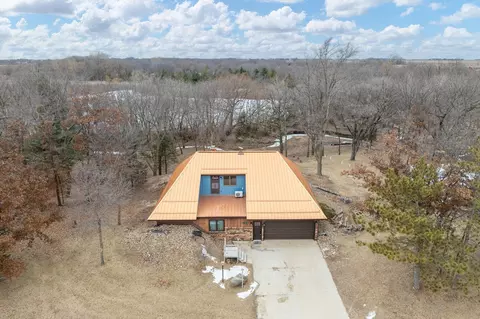 21627 630th Ave, Austin, MN 55912