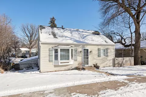 2058 Commerce Blvd, Mound, MN 55364