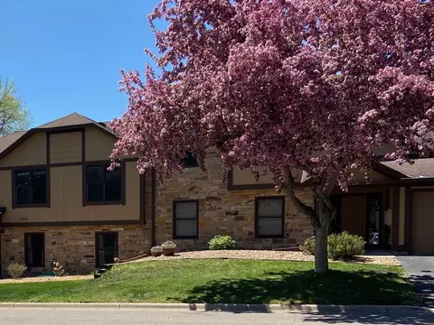 5225 Balmoral Ln, Bloomington, MN 55437