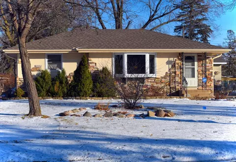 6312 Lee Ave N, Brooklyn Center, MN 55429