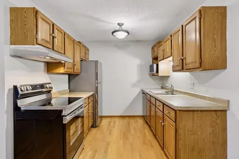 570 Whispering Ln #307, Hastings, MN 55033