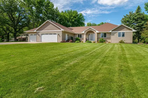 19862 209th St, Hutchinson, MN 55350