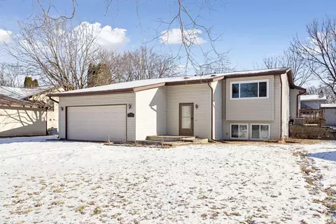 8139 Janero Ave S, Cottage Grove, MN 55016