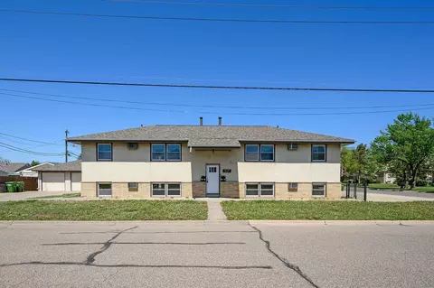 611 2nd St SE, Osseo, MN 55369
