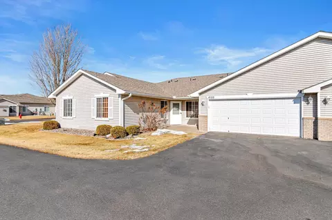 6155 150th St N, Hugo, MN 55038