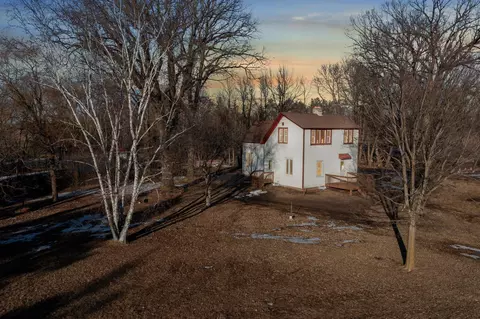39239 Palm St NW, Stanchfield, MN 55080